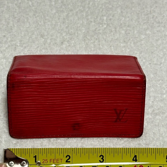 Louis Vuitton Red Key Case Wallet with Snap Closure - Picture 14 of 16